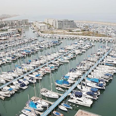 Marina Towers - Herzeliya Herzliya Bagian luar foto