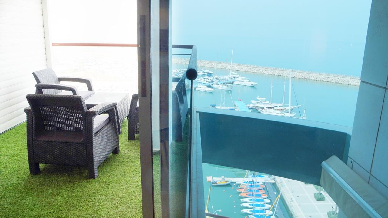 Marina Towers - Herzeliya Herzliya Bagian luar foto