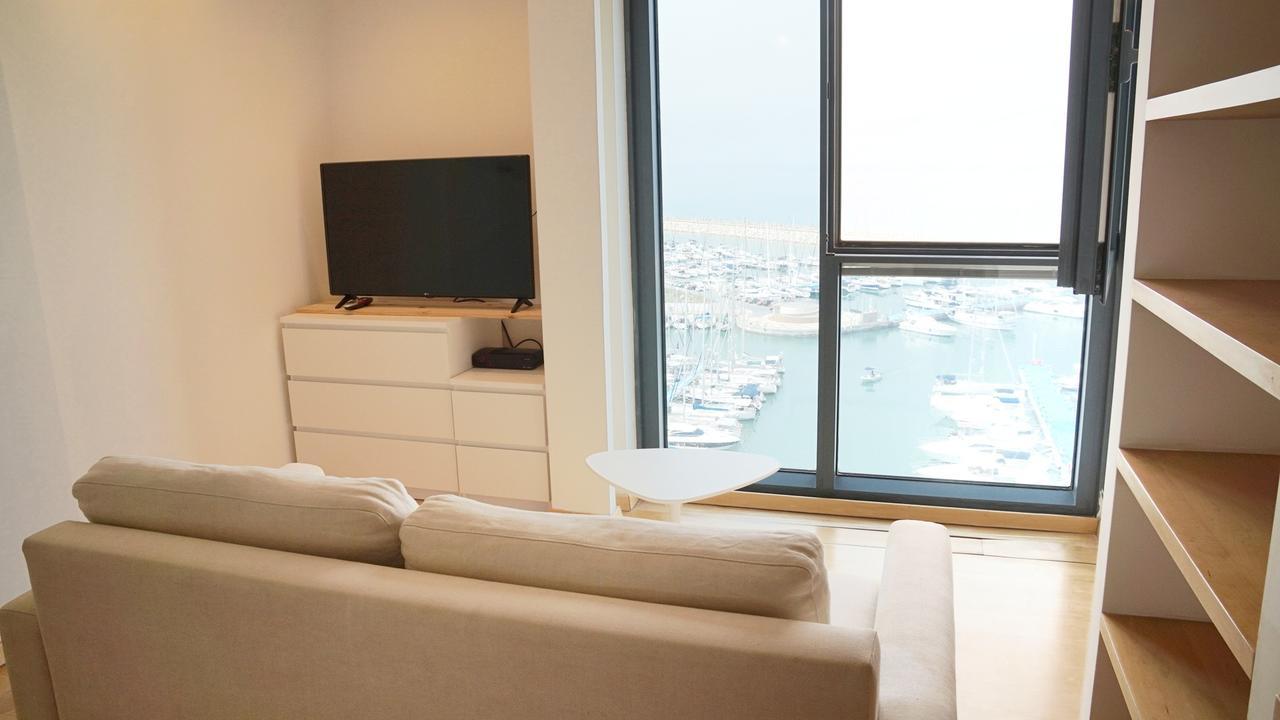 Marina Towers - Herzeliya Herzliya Bagian luar foto